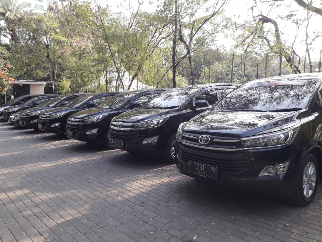 Rental Mobil Murah Jakarta - STA Transport